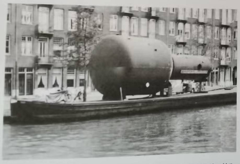 The History of Hyperbaric Oxygen Medicine